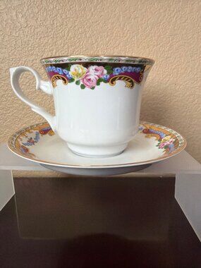 Set of 2 Vintage T. Limoges Teacup and Saucer Floral Gold Décoré à Main